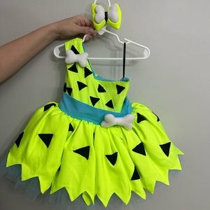 Custom Etsy Halloween costume. Pebbles costume with bow clip on hair accessory.